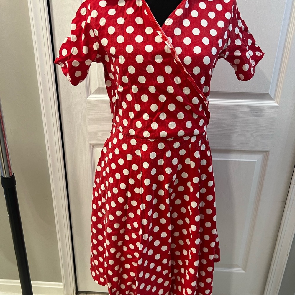 Elegant Red Polka Dot Midi Dress